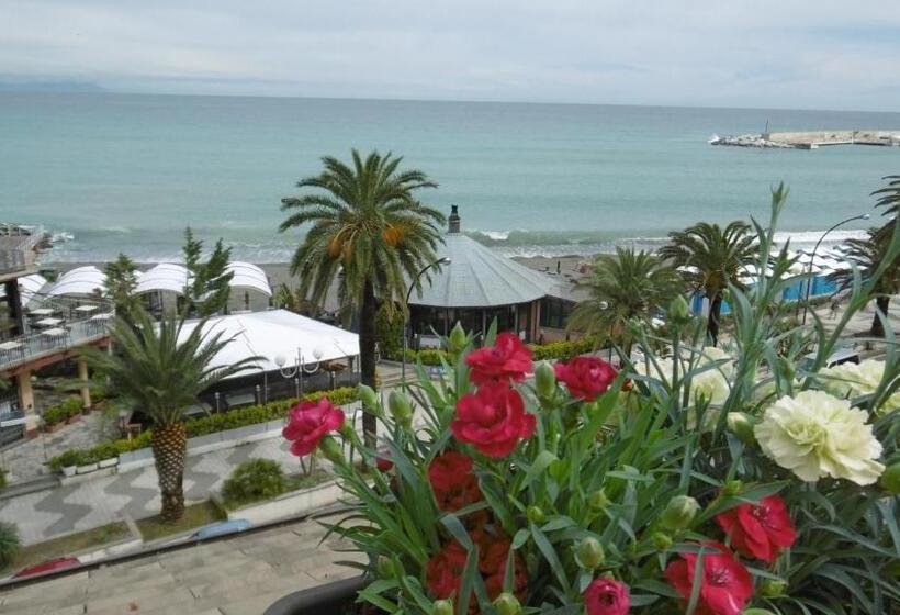 בית מלון כפרי Riviera