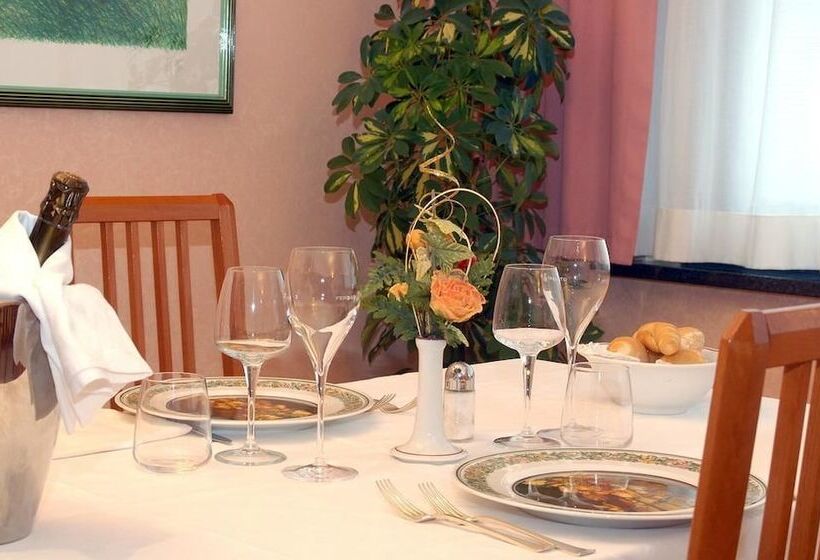 فندق Ristorante Sasso