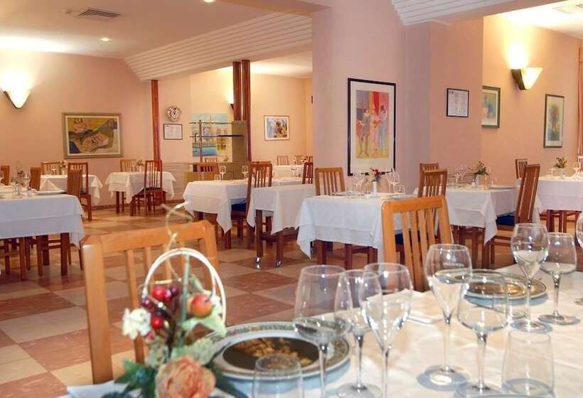 فندق Ristorante Sasso