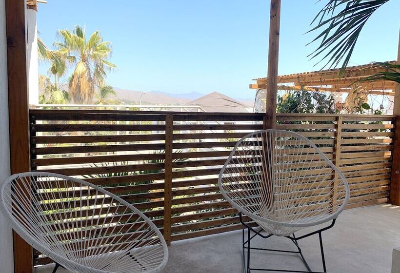 Hostel Perro Surfero Todos Santos