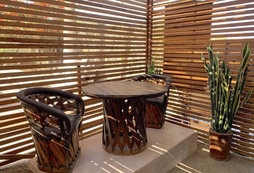 Hostel Perro Surfero Todos Santos