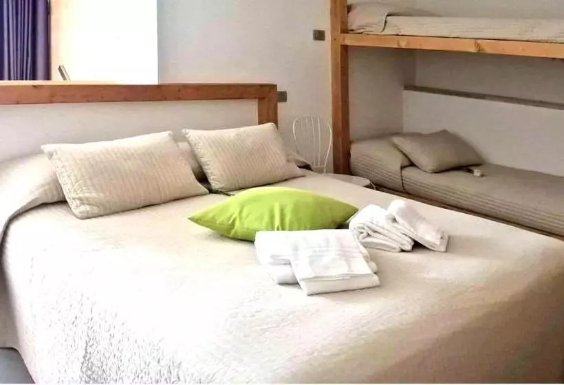 تختخواب و صبحانه Alfieri Cottage