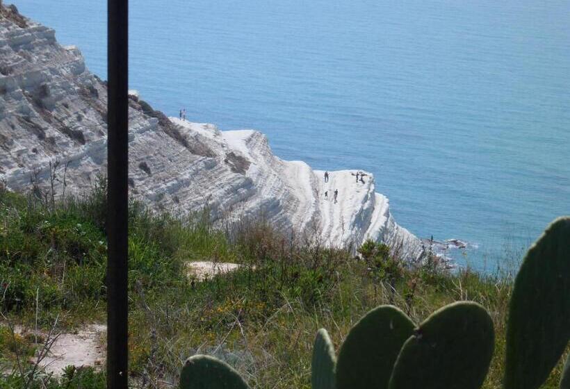 צימר La Bianca Scogliera