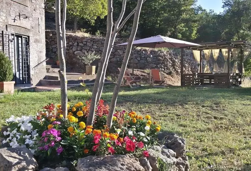 Aamiaismajoitus (B&B) Podere Pontepietra