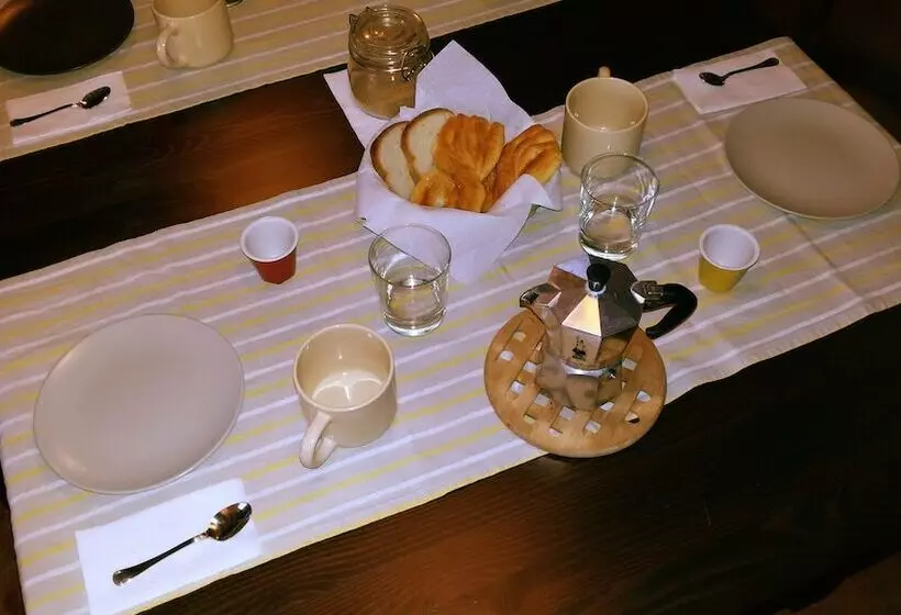 Aamiaismajoitus (B&B) Podere Pontepietra