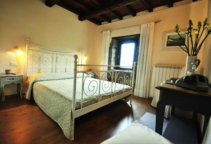 Aamiaismajoitus (B&B) Podere Pontepietra