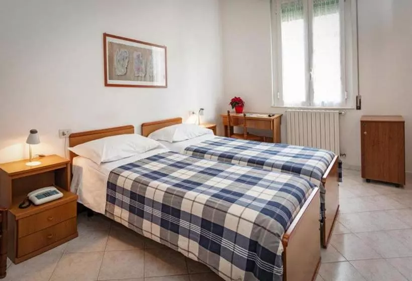 ホテル Albergo Edera