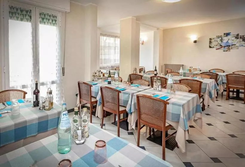 ホテル Albergo Edera