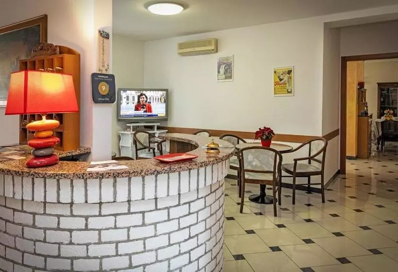 ホテル Albergo Edera