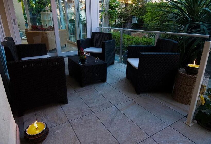 בית מלון כפרי Cormoran Riccione