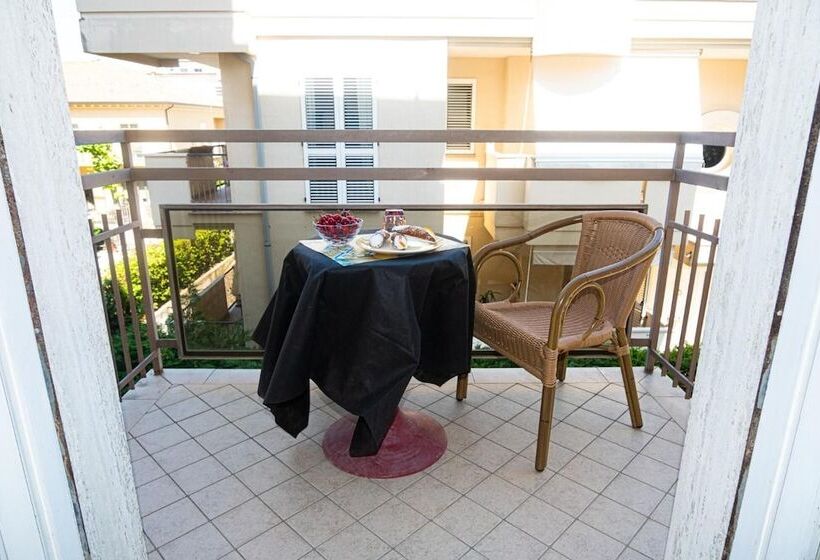 בית מלון כפרי Cormoran Riccione