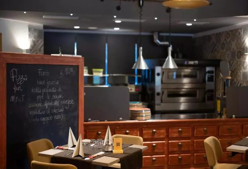 Hotelli Dolomiti Saone