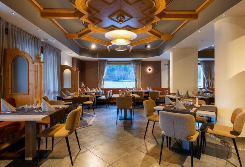 Отель Dolomiti Saone