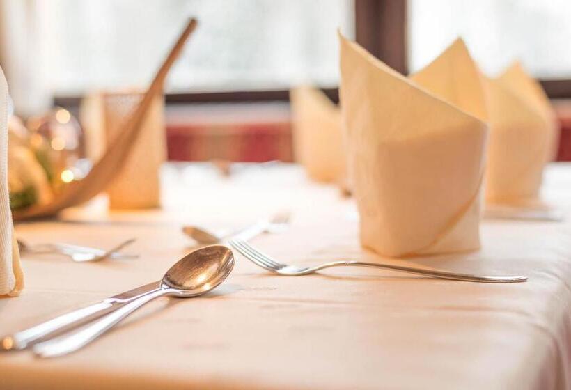 ホテル Gasthof Ellmauer Hof