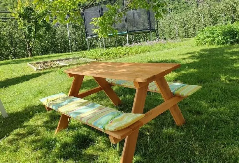Hotelli Gasthof Mondschein