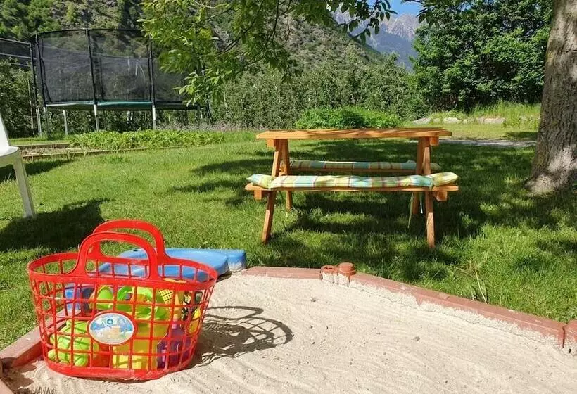 Hotelli Gasthof Mondschein