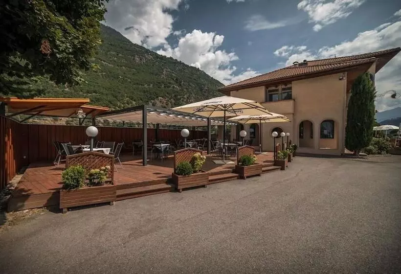 Hotelli Gasthof Mondschein