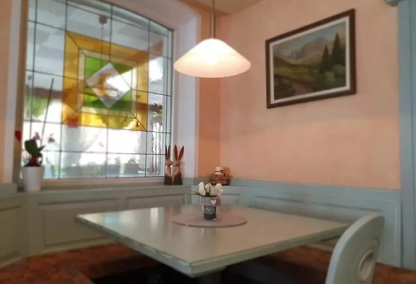 Hotelli Gasthof Mondschein