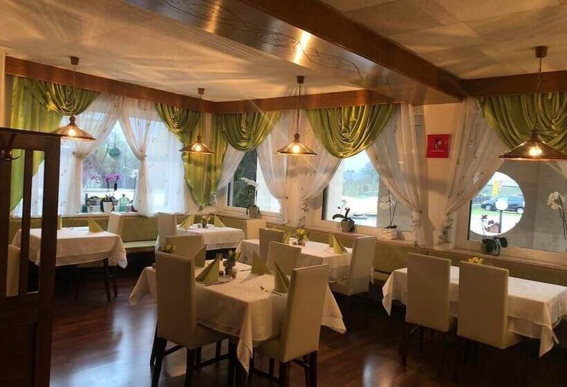 Отель Gasthof Mondschein