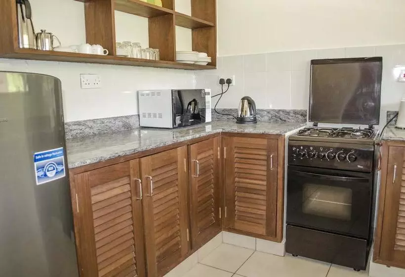 هتل Lotfa Resort Diani