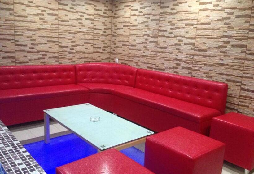 בית מלון כפרי Power House