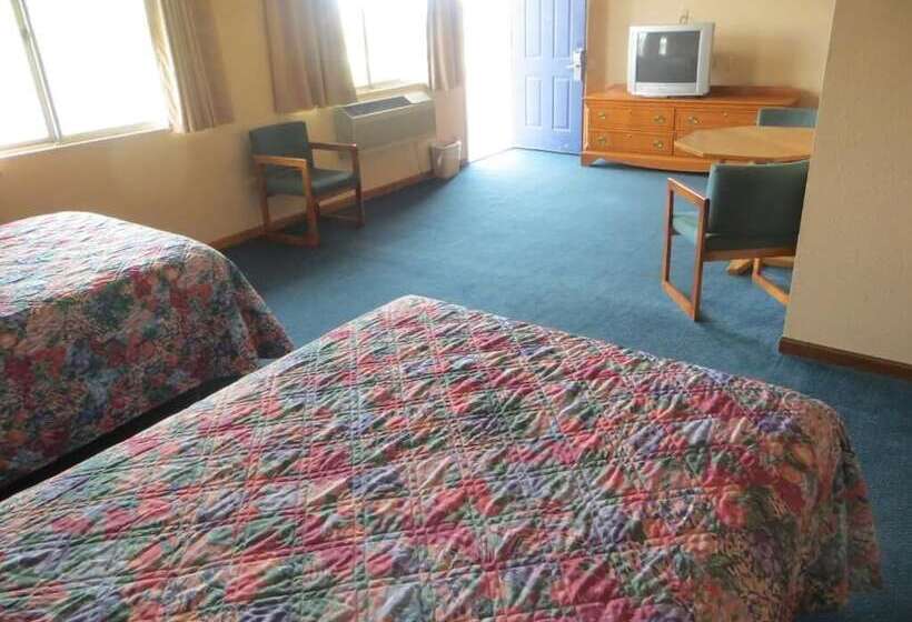 فندق على الطريق Travelers Inn Topeka