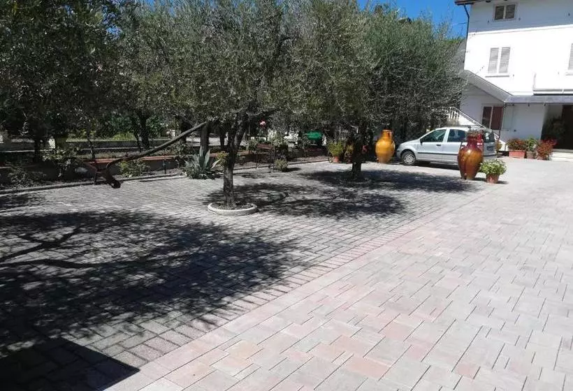 ベッドアンドブレックファースト La Casina Appartamento Assisi