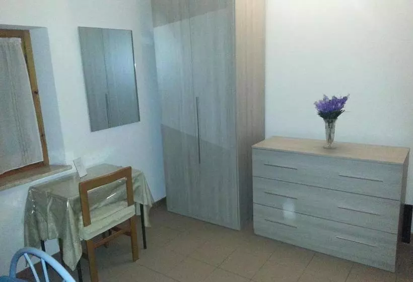 ベッドアンドブレックファースト La Casina Appartamento Assisi