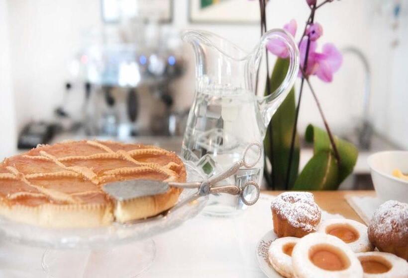 تختخواب و صبحانه A Due Passi