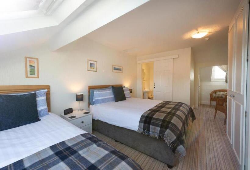 ベッドアンドブレックファースト Blue Swallow