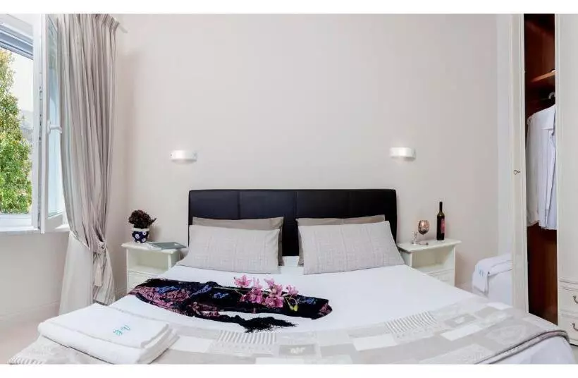 ベッドアンドブレックファースト Fontana Vecchia