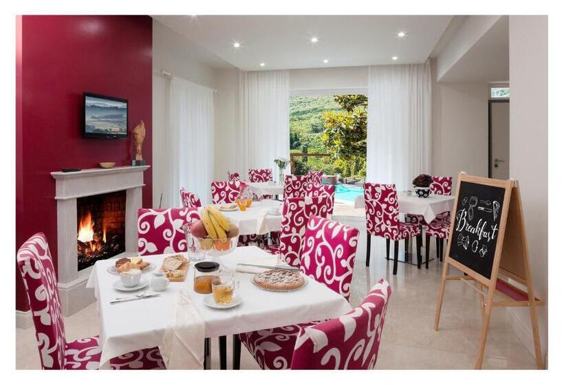 민박 Fontana Vecchia