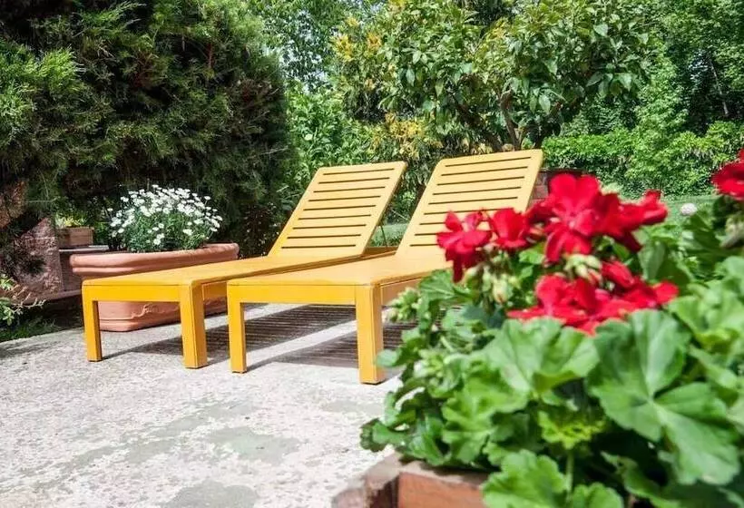 تختخواب و صبحانه La Finestra Sul Lago