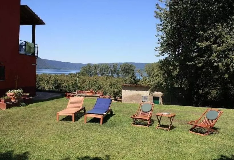 تختخواب و صبحانه La Finestra Sul Lago
