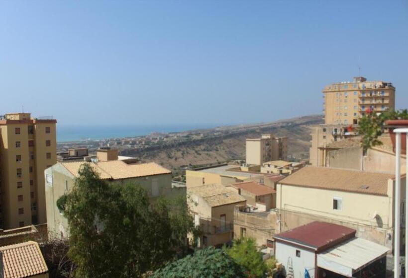 تختخواب و صبحانه Terrazza Sul Rabato