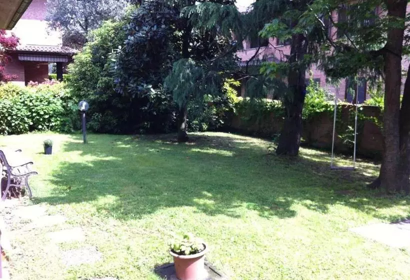 Aamiaismajoitus (B&B) Villa Camilla