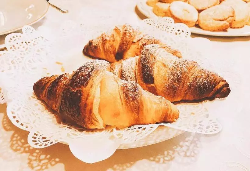 تختخواب و صبحانه Villa Sassi