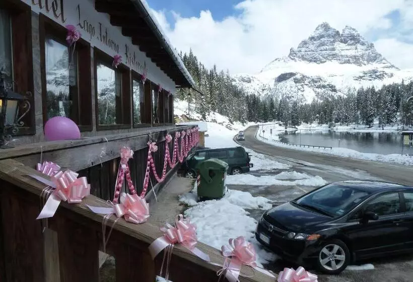 Hotelli Albergo Chalet Lago Antorno