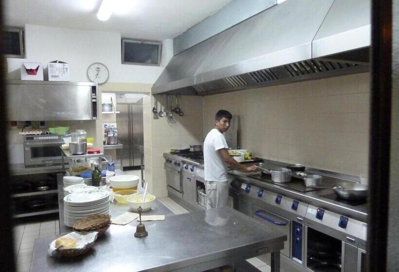 호텔 Albergo Chalet Lago Antorno