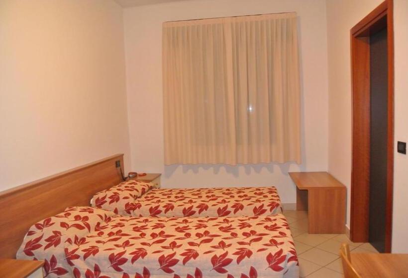 בית מלון כפרי Arlecchino