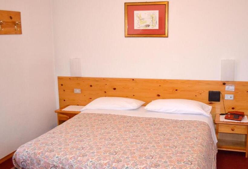 בית מלון כפרי Coldai