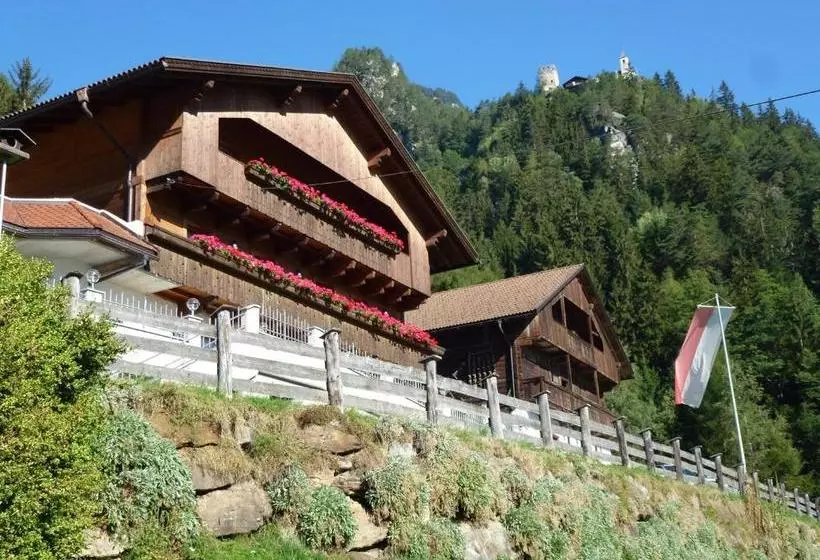 ホテル Gasthof Bauhof