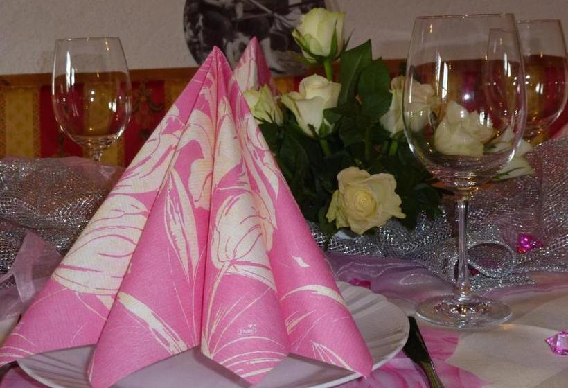 ホテル Gasthof Bauhof