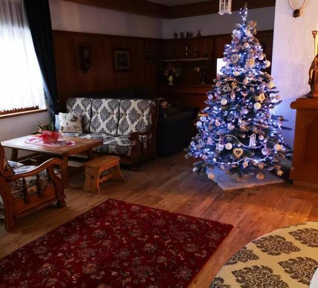 בית מלון כפרי Rosalpina