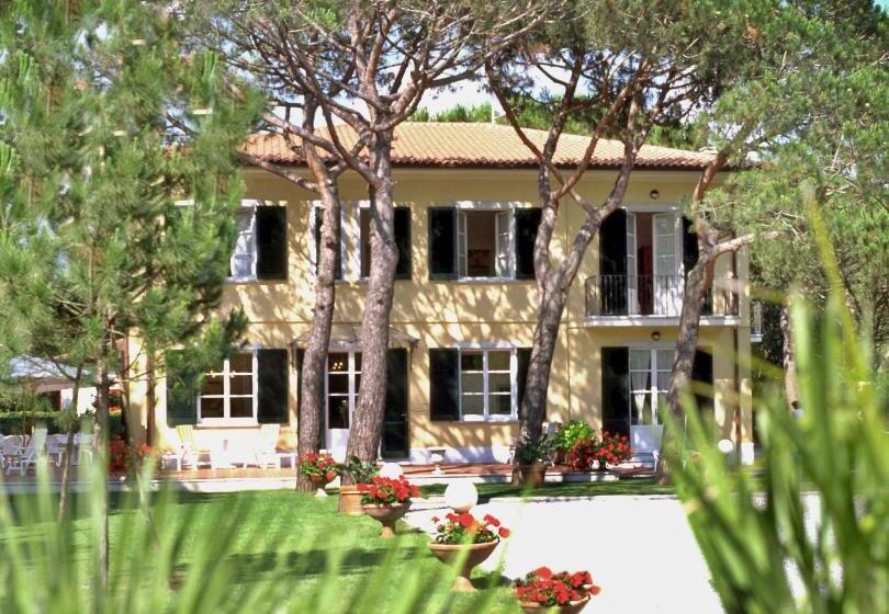 فندق Villa Fiorisella