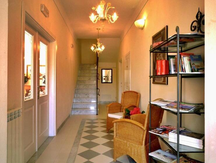 فندق Villa Fiorisella