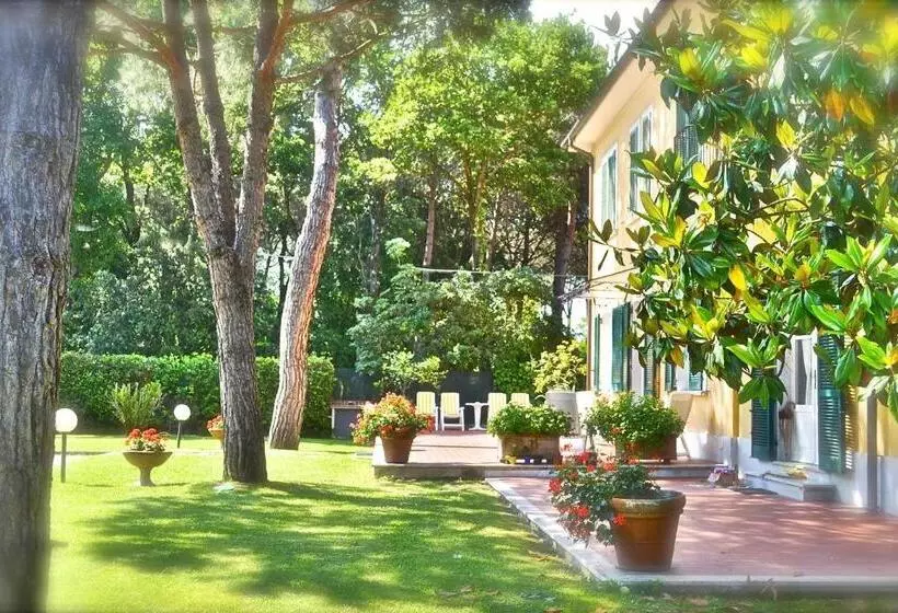 Hotelli Villa Fiorisella