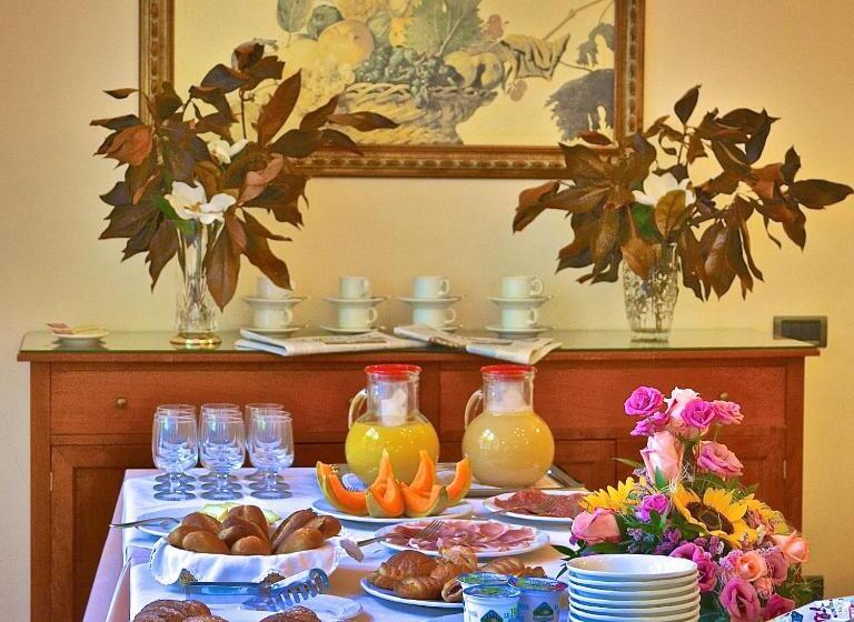 فندق Villa Fiorisella