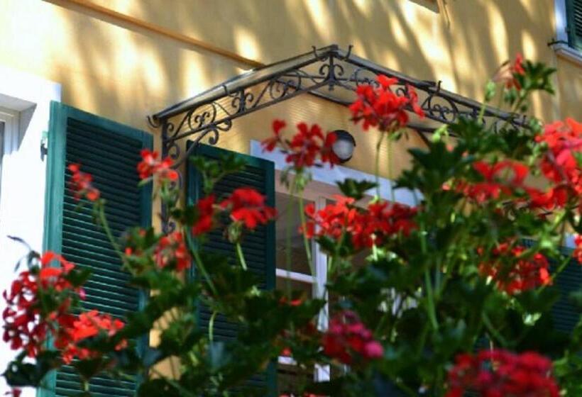 فندق Villa Fiorisella