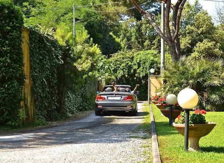 Hotelli Villa Fiorisella